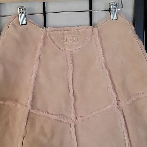 UGG Vintage Pink Leather Poncho with pockets! - Picture 3 of 11